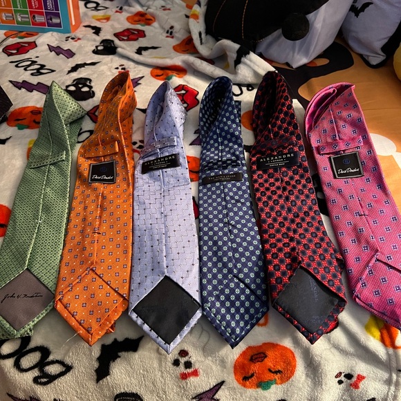 Pattern Ties - Picture 2 of 2